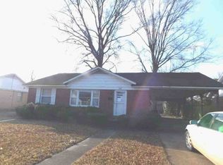 261 Lamar St, Grenada, MS 38901