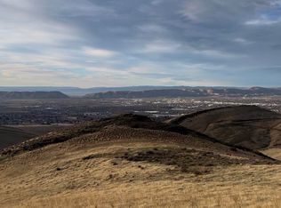 Nka Barrs Rd, Yakima, WA 98901