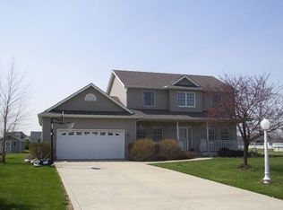 56 Angelica Ct, Valparaiso, IN 46385