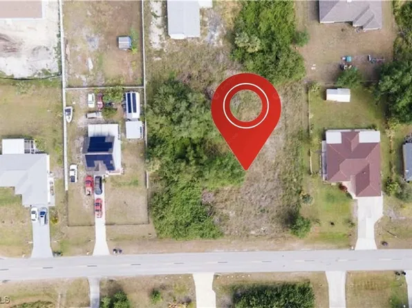 2912 40th St SW, Lehigh Acres, FL 33976