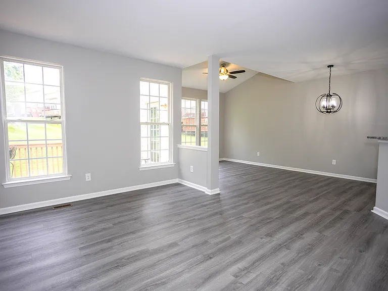 556 Mockingbird Way — Photo 12