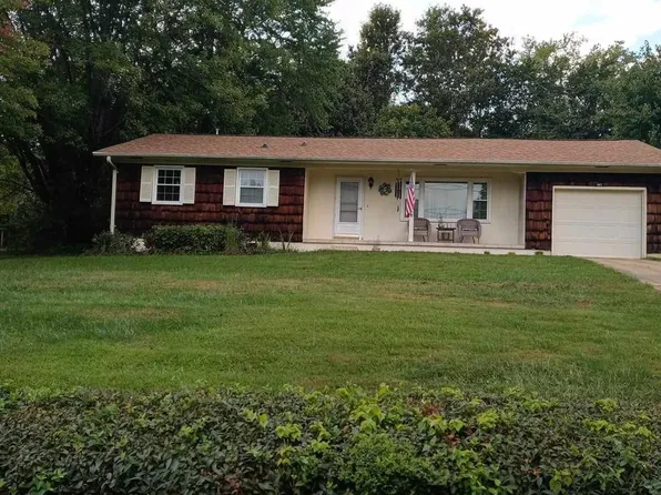 141 Cherokee Way, Marion, NC 28752