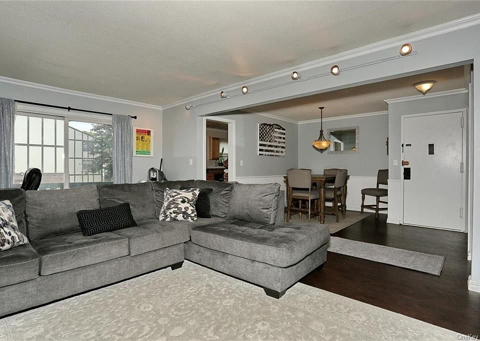 658 Sierra Vista Lane, Valley Cottage, NY 10989 Zillow