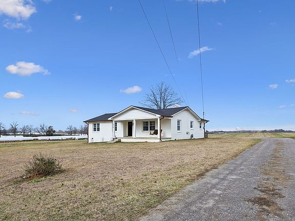 2nd image of 639 Four Seasons Rd