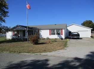 802 Tulip Ln, Grandview, IN 47615