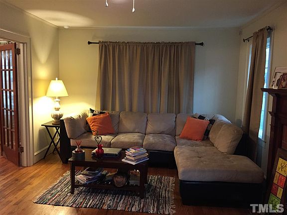 5th image of 909 E Main St