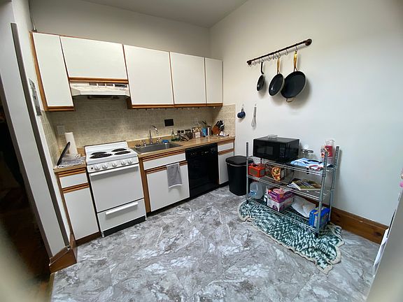 4th image of 17 Aberdeen St APT 6