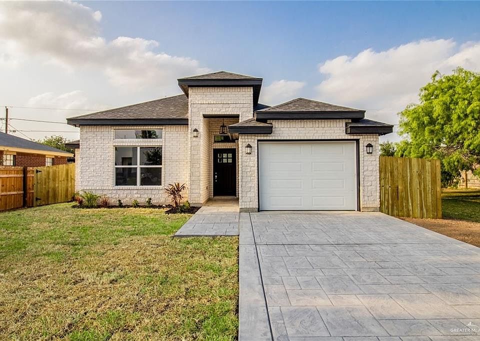 1st image of 3621 Mina De Oro St