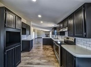 298 Prairie Trl, Rhome, TX 76078