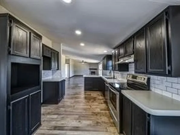 298 Prairie Trl, Rhome, TX 76078