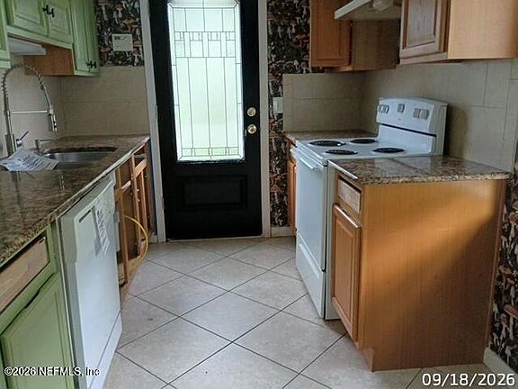 5th image of 1401 ALETHA Drive