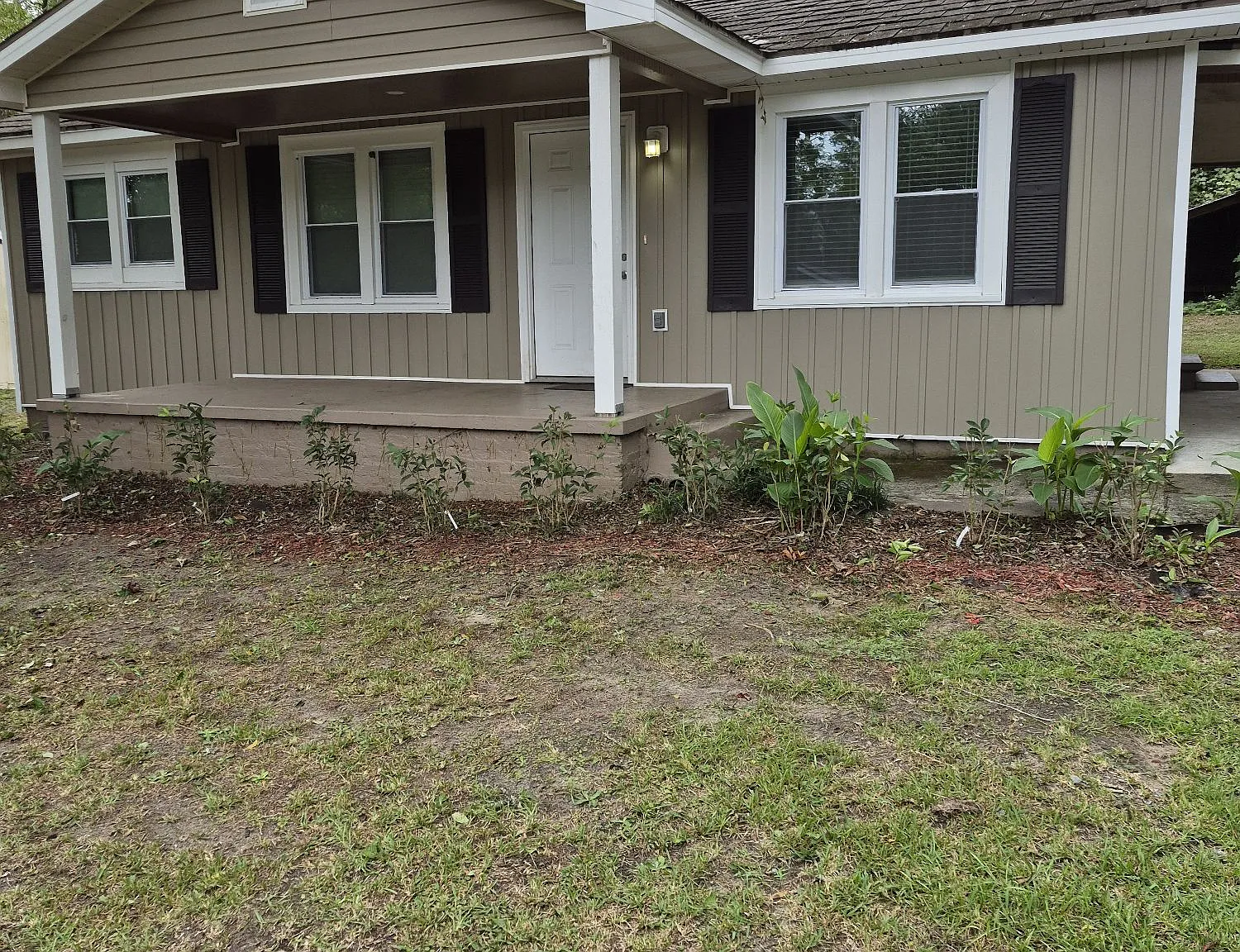 2 bed, 1.0 bath, $995 — Photo 1