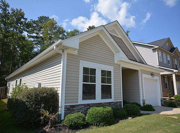 3rd image of 718 Kensey Park Ln