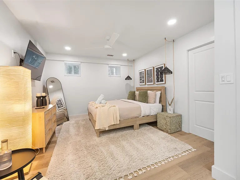 2109 Brackenridge St #A — Photo 17