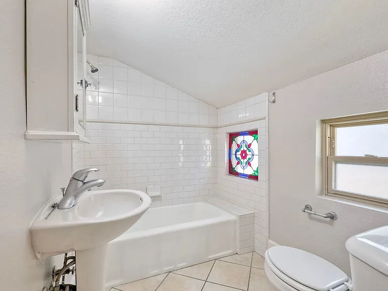 4052 Albatross St — Photo 30