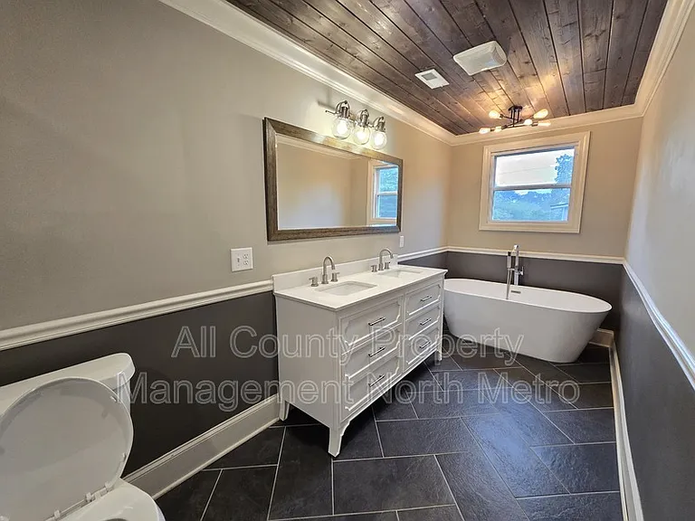 545 Lakeview Dr #A — Photo 22