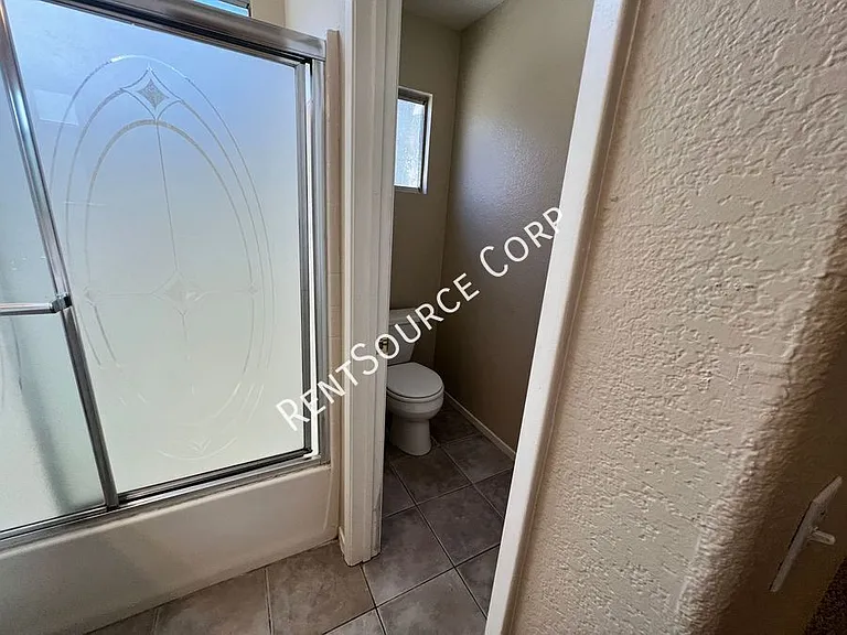 3424 Amber St — Photo 18