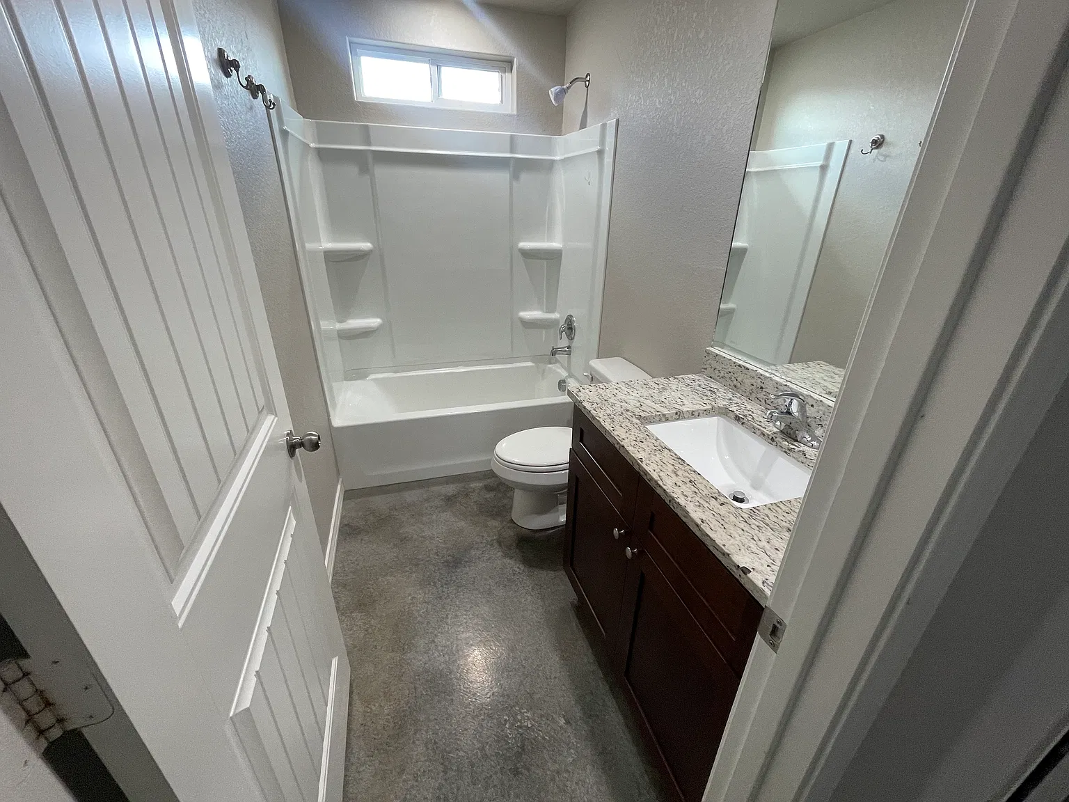 3 bed, 1264 sqft, $1,550 — Photo 4
