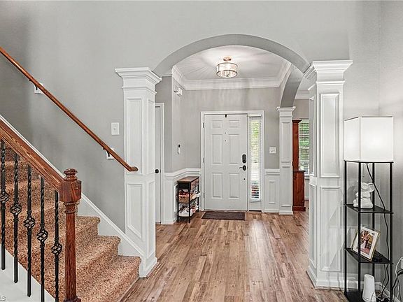 4th image of 3125 Arrowcrest Pl