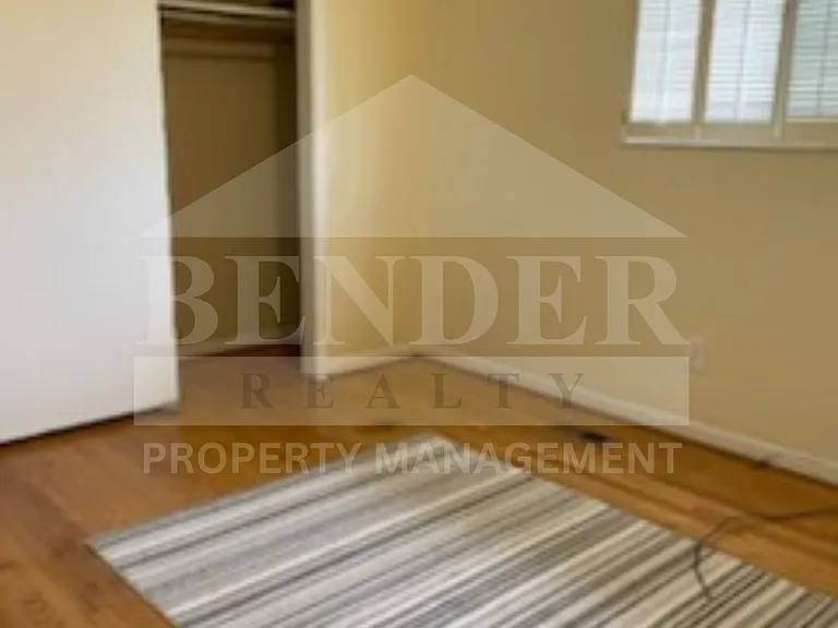 2300 Oakland Dr NW — Photo 8
