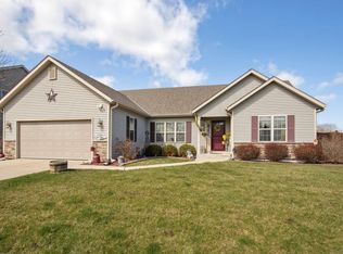 1836 Parkland Ct, Racine, WI 53402