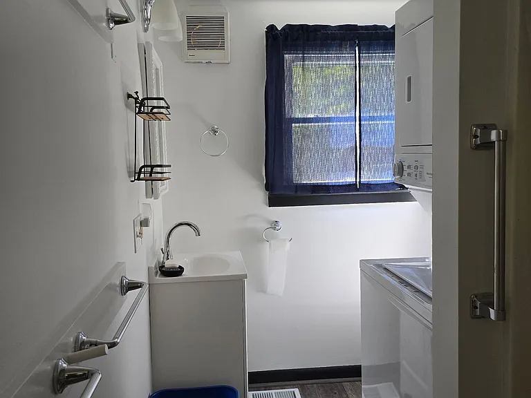 167 Howard Rd #2 — Photo 2