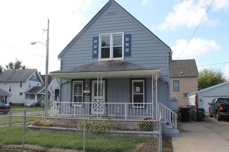 1st image of 118 Monroe St