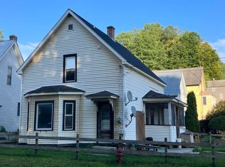 11 Marshall St, Hardwick, VT 05843