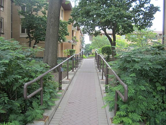 4th image of 2400 W Talcott Rd APT 223