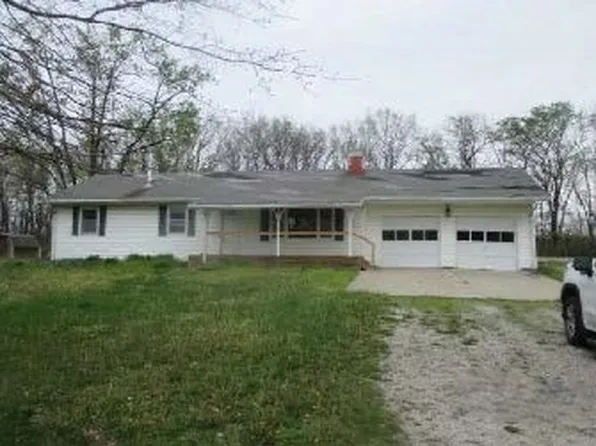 929 E Shag Bark Dr, Chillicothe, MO 64601