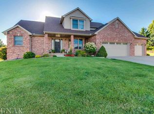 1000 Asbury Farms Cc Ct, Normal, IL 61761
