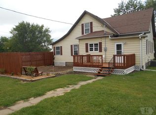 519 Maple St, Donnellson, IA 52625