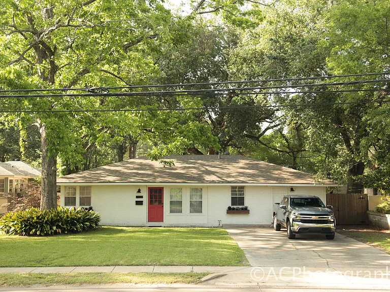 6051 Government St — Photo 1