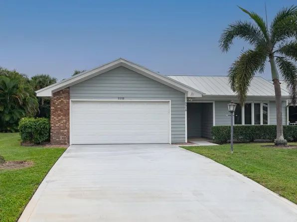 2918 SE Fairway W, Stuart, FL 34997