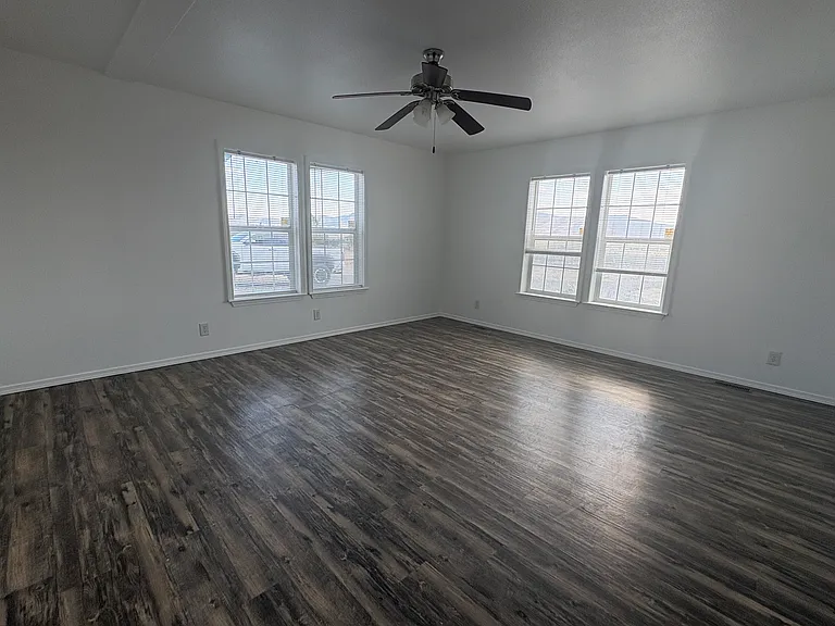 10685 Spur St — Photo 18
