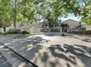5885 Gloria Dr APT 4, Sacramento, CA 95822