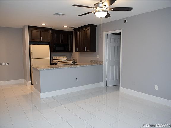 2nd image of 6040 Shakerwood Cir APT 208