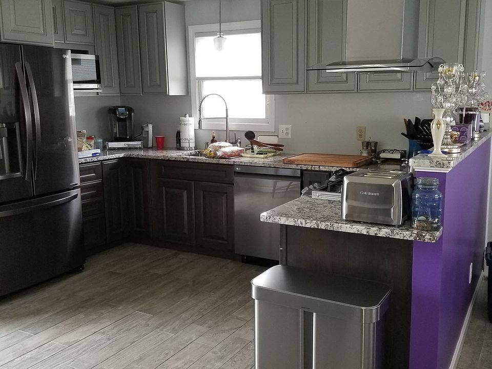 2nd image of 808 High St