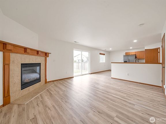 4th image of 20308 48th Avenue E
