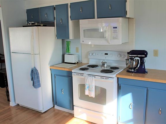 4th image of 7623 Ratan Cir