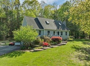 93 Birch Rd, Chester, NH 03036