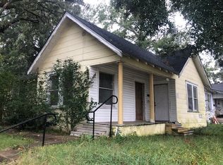 1503 Bonham St, Paris, TX 75460