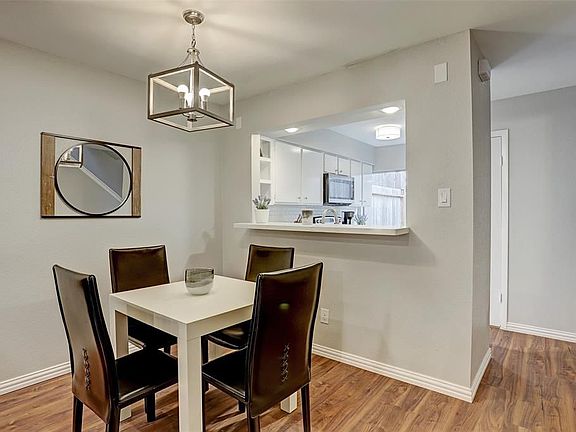 5th image of 5036 Glenmont Dr Unit 9