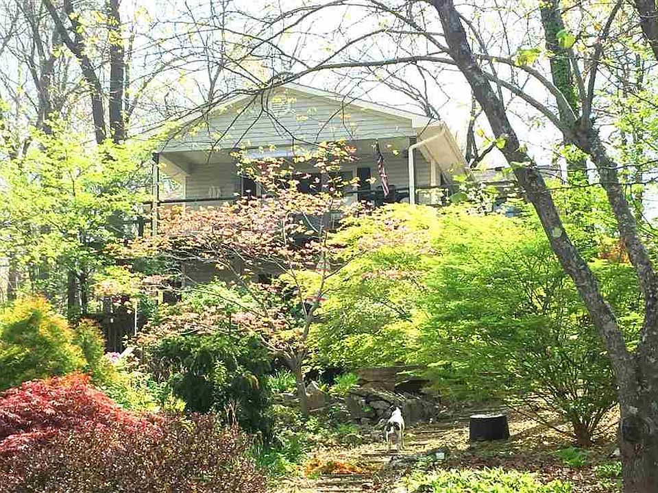 1st image of 35 Wyandotte Dr