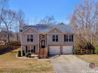 45 Coopers Hawk Ln, Jefferson, GA 30549