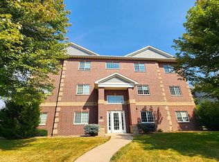 2190 W Lake Rd #102, North Liberty, IA 52317