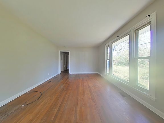 3rd image of 532 Homewood Ave APT A