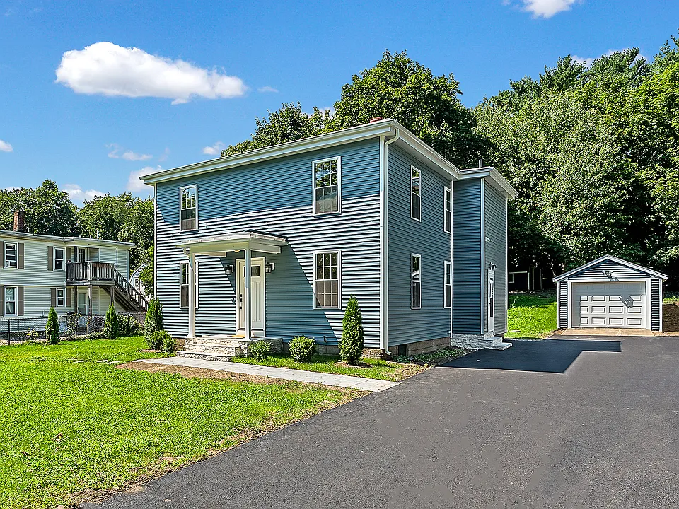 87 School St
