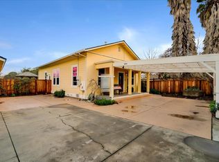 7498 Chestnut St, Gilroy, CA 95020