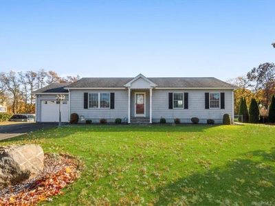 5 River Crest Dr, Pawcatuck, CT, 06379